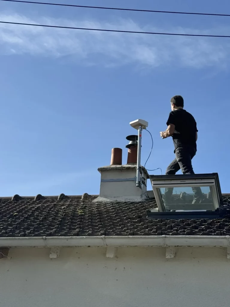 Antenniste Villette : démontage d’antenne en toiture